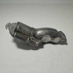 showcases the forging process of shock absorber seat ports, which are essential front link bicycle accessories in the mechanical processing industry.